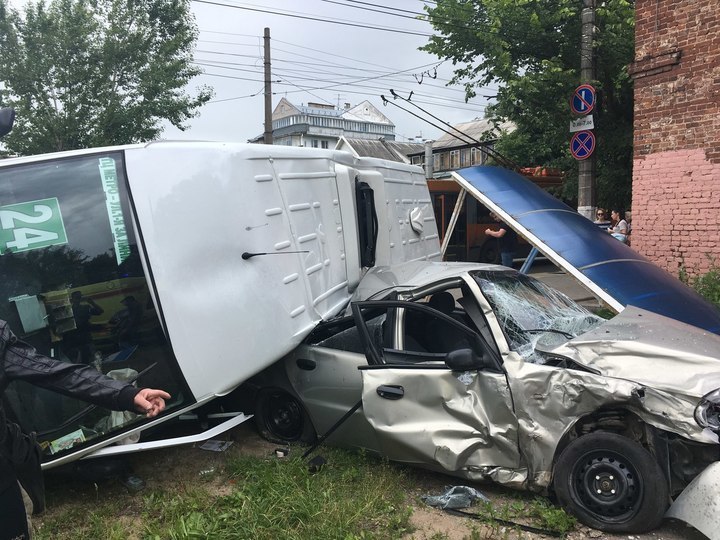 Выросло число пострадавших в ДТП с автобусом в Твери